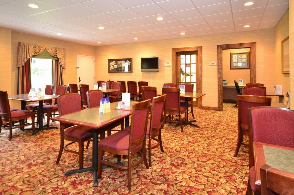 Surestay By Western Pinehurst